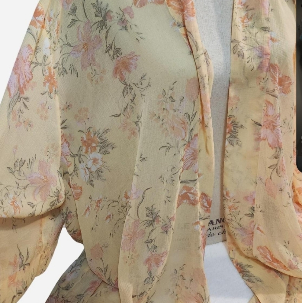 American Eagle Women Floral Kimono Yellow OS Flowy
